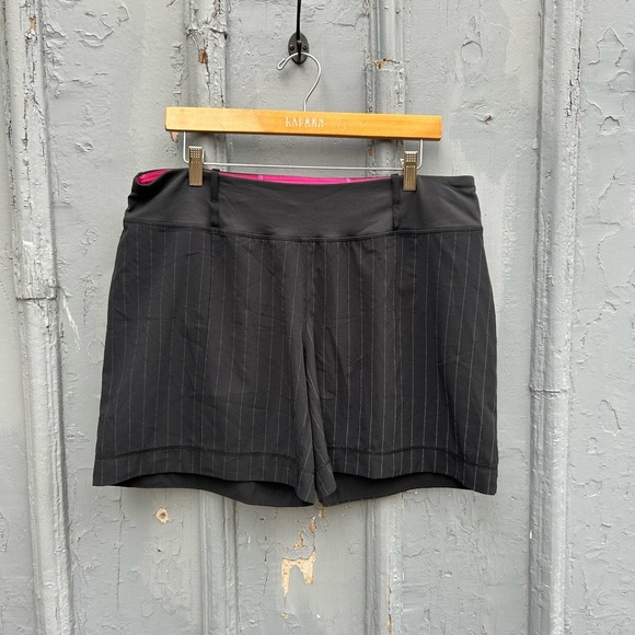 Lululemon Vintage Pinstriped Shorts, size 12 - Picture 1 of 8